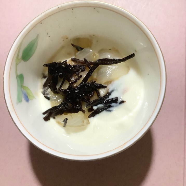 ☆玉ねぎひじき☆きなこヨーグルト☆